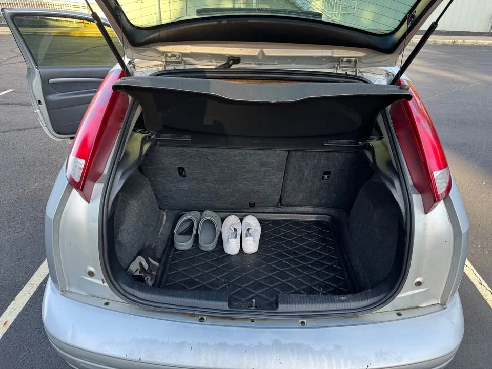 2001 Ford Focus 1st Gen - Image 15 of 18