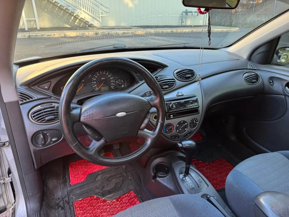 2001 Ford Focus 1st Gen - Image 8 of 18