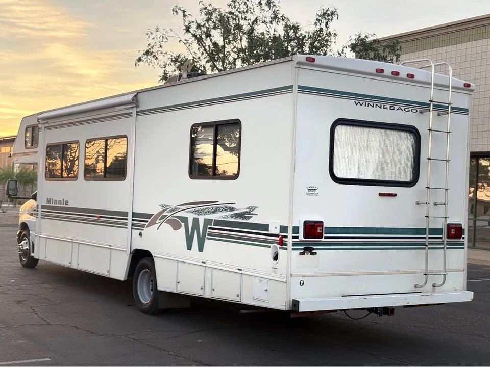 2001 Ford Econoline Van - Image 16 of 16