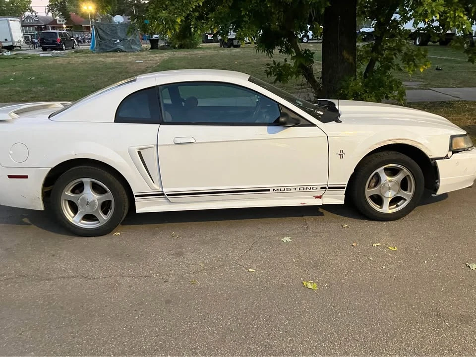 2001 Ford SN95 Mustang - Image 6 of 10
