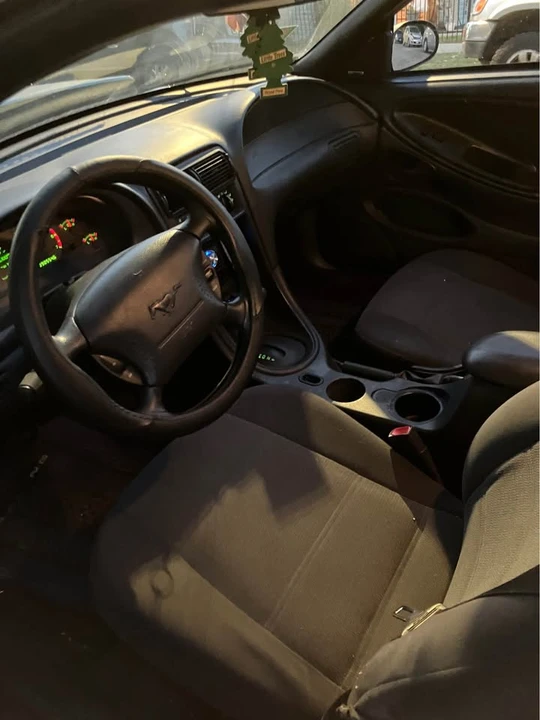 2001 Ford SN95 Mustang - Image 8 of 10