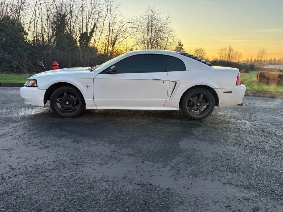 2001 Ford SN95 Mustang - Image 2 of 6