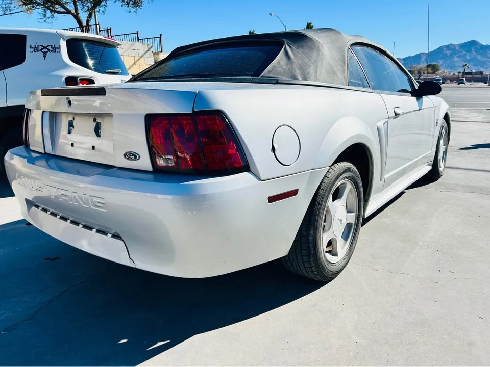 2001 Ford SN95 Mustang - Image 3 of 8