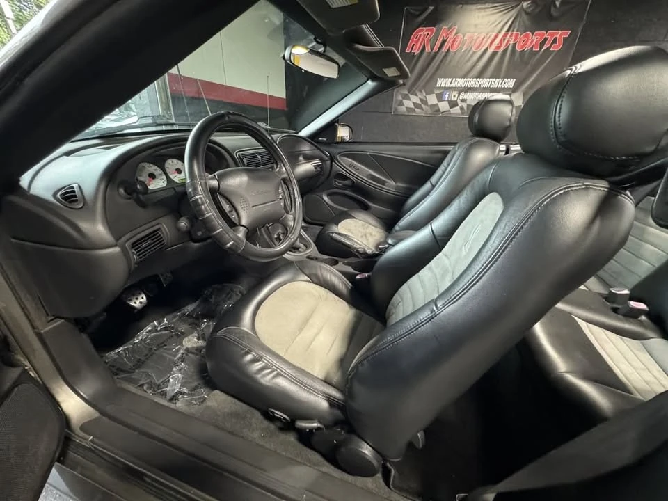 2001 Ford SN95 Mustang - Image 13 of 20
