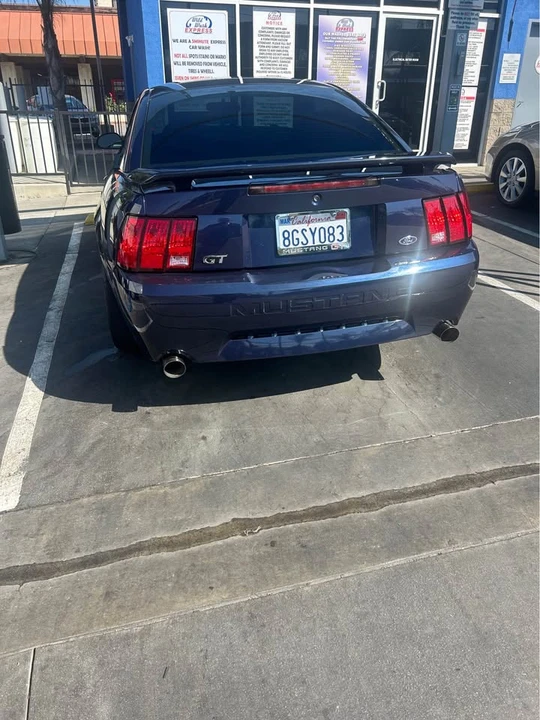 2001 Ford SN95 Mustang - Image 15 of 17