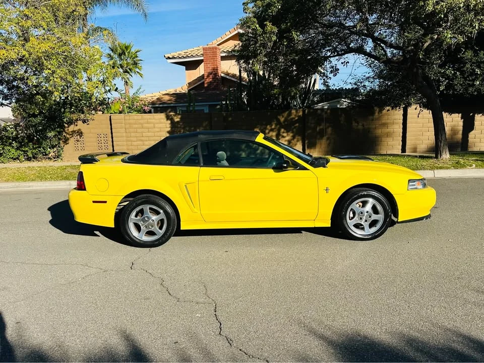 2001 Ford SN95 Mustang - Image 6 of 16