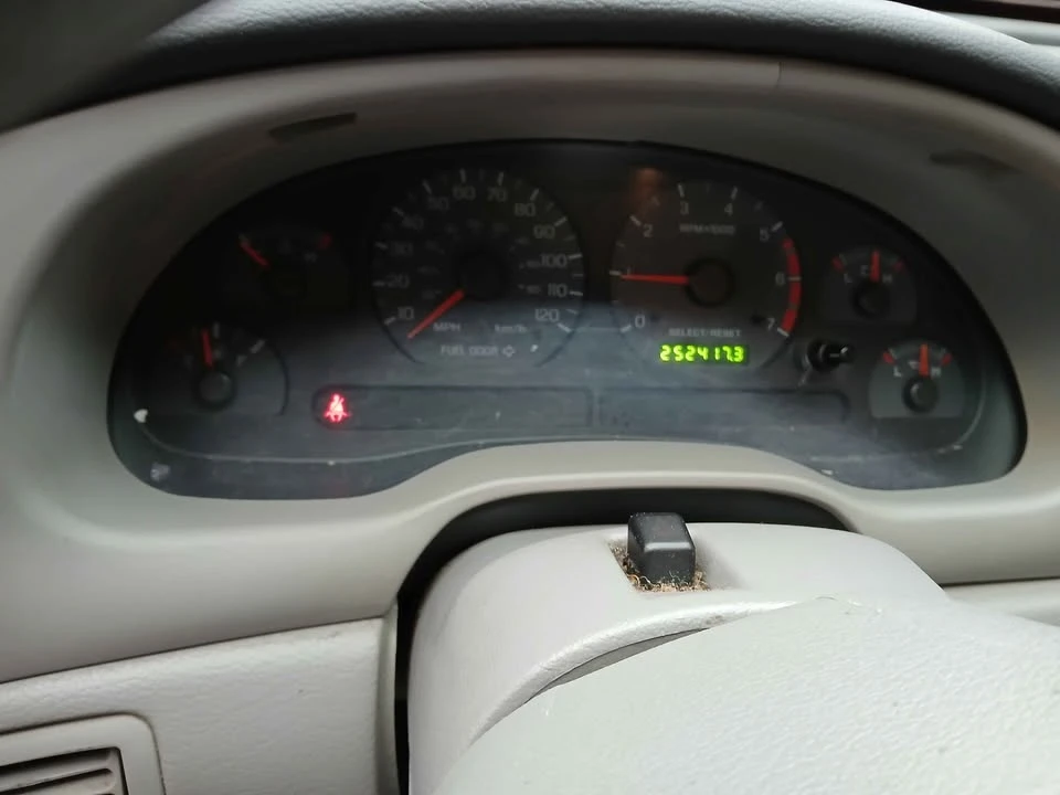 2001 Ford SN95 Mustang - Image 8 of 9