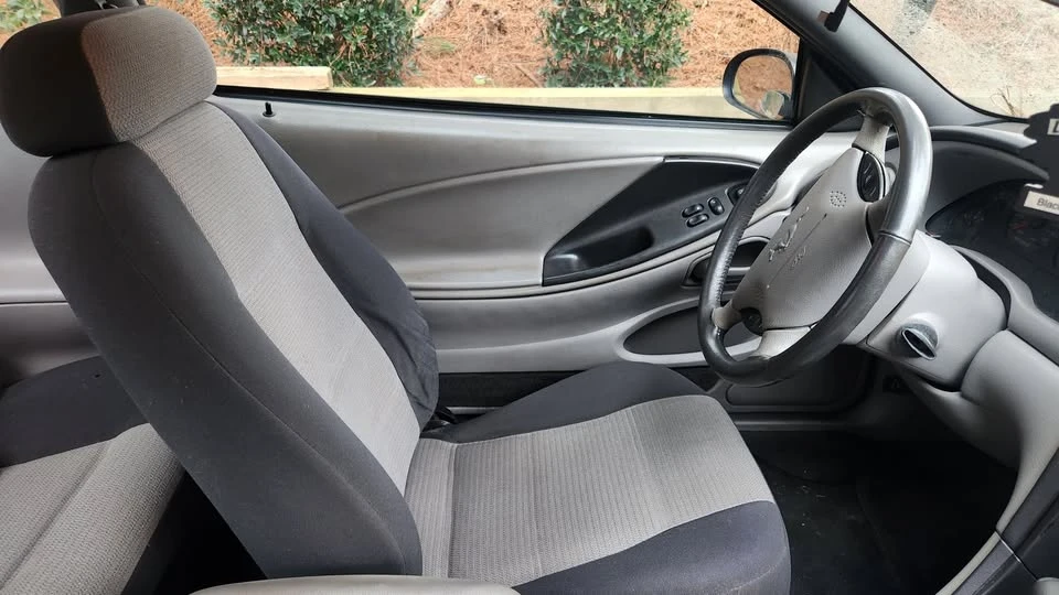 2001 Ford SN95 Mustang - Image 6 of 8