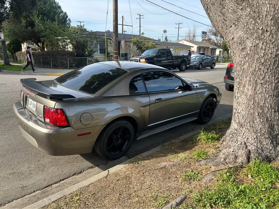 2001 Ford SN95 Mustang - Image 2 of 9
