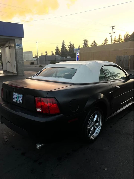 2001 Ford SN95 Mustang - Image 2 of 3