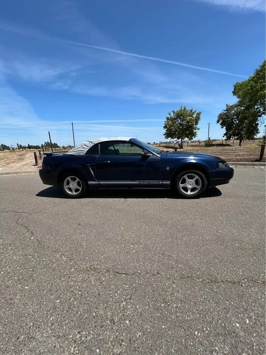 2001 Ford SN95 Mustang - Image 10 of 10