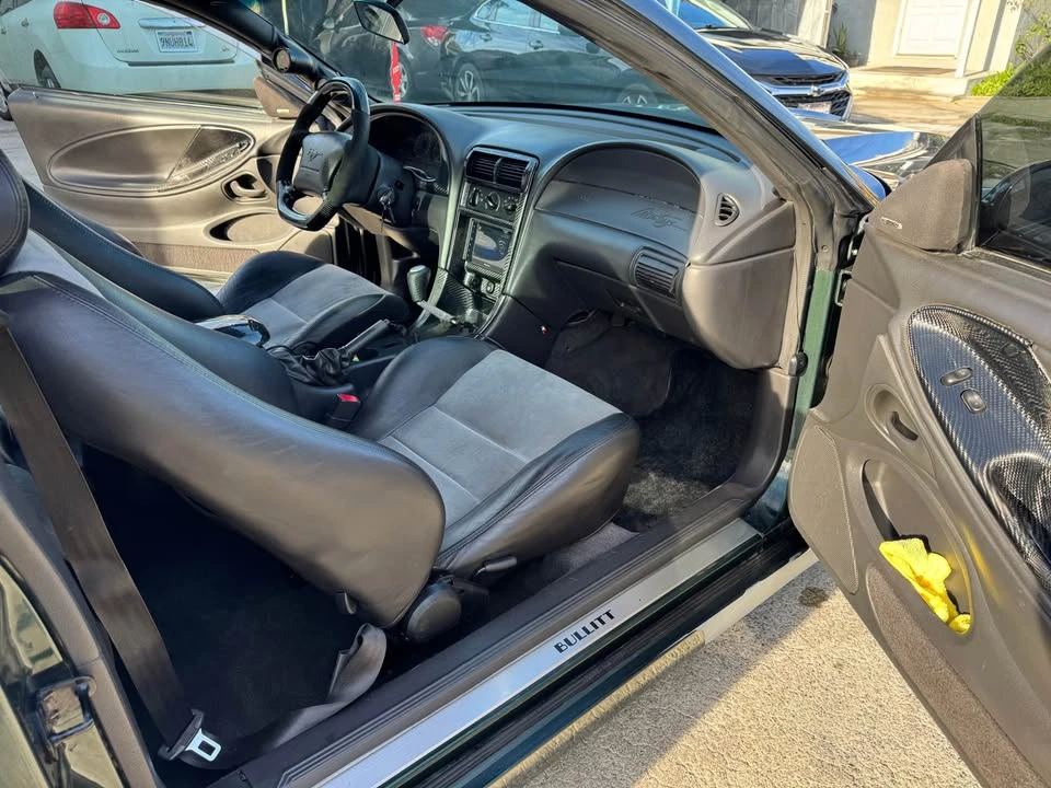2001 Ford SN95 Mustang - Image 7 of 16