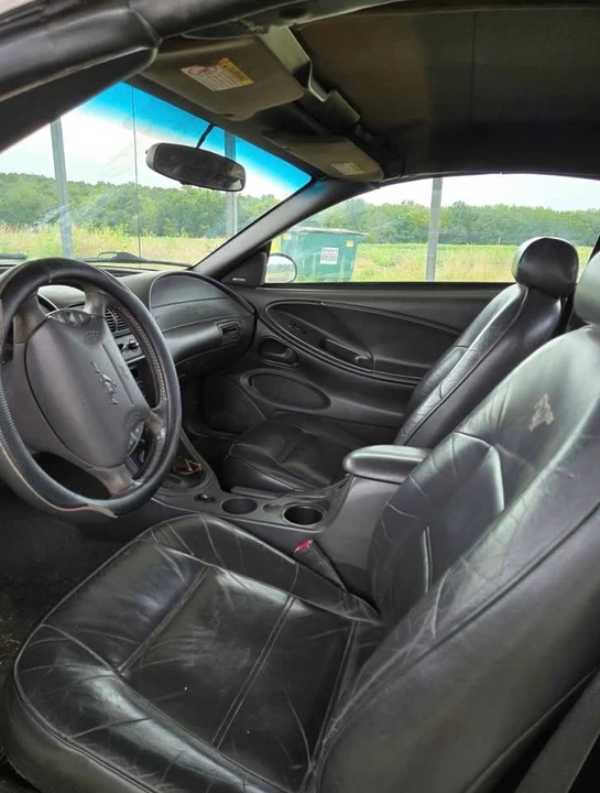 2001 Ford SN95 Mustang - Image 3 of 4