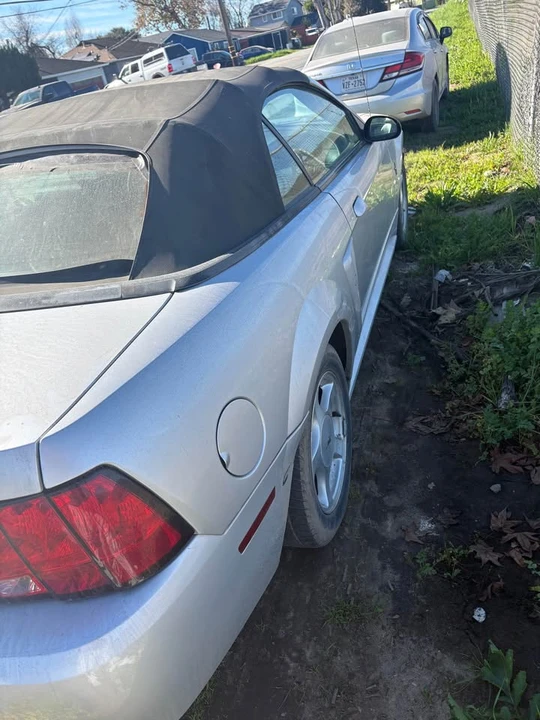2001 Ford SN95 Mustang - Image 2 of 4