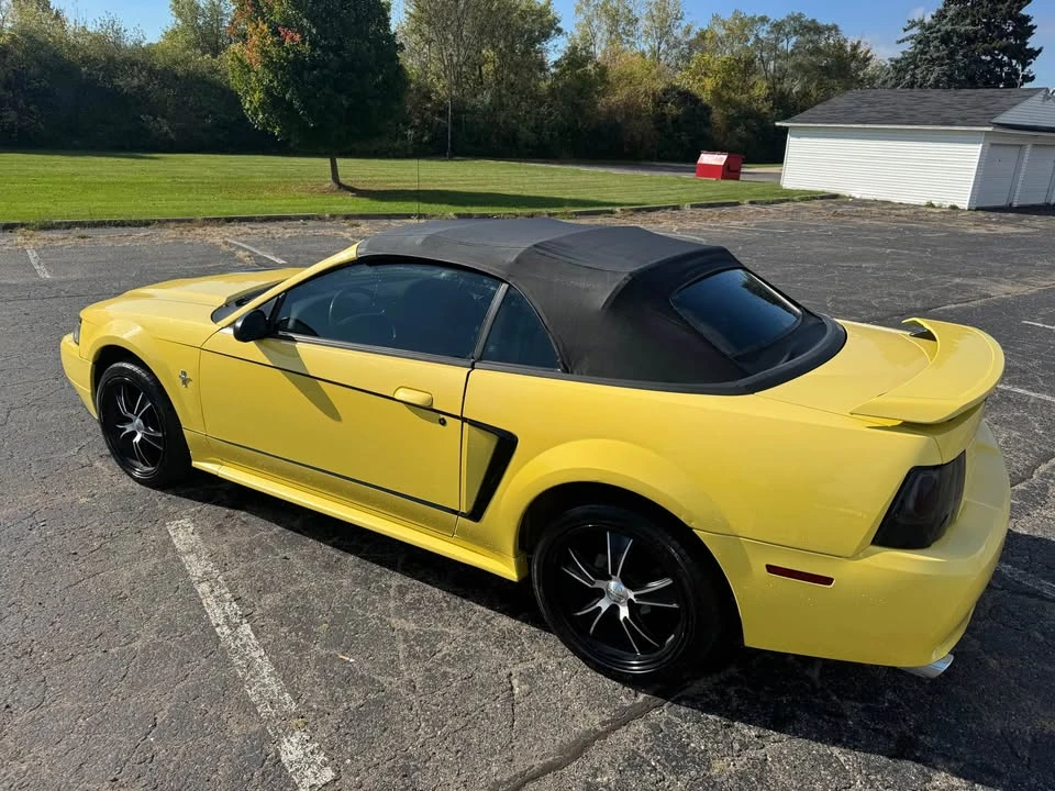 2001 Ford SN95 Mustang - Image 8 of 14