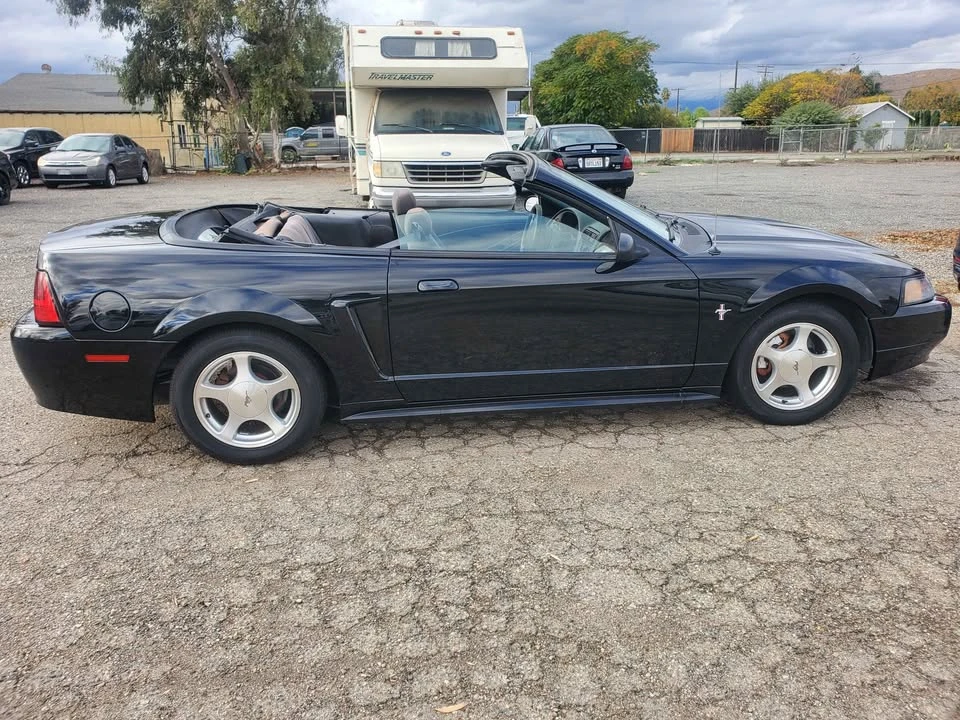 2001 Ford SN95 Mustang - Image 12 of 14