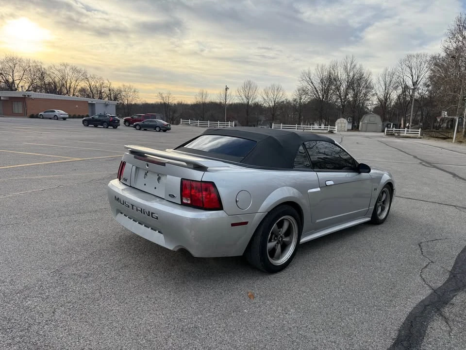 2001 Ford SN95 Mustang - Image 9 of 16