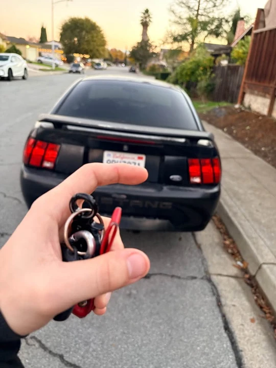 2001 Ford SN95 Mustang - Image 2 of 4