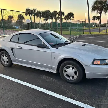 2001 Ford Mustang Coupe