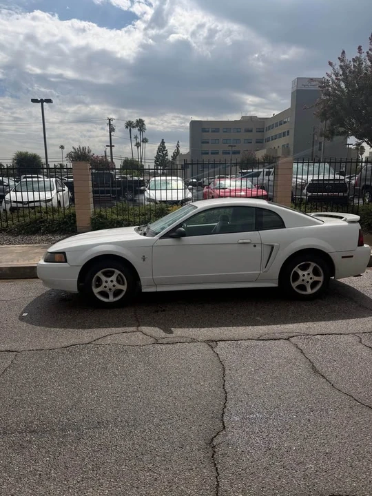 2001 Ford SN95 Mustang - Image 4 of 5