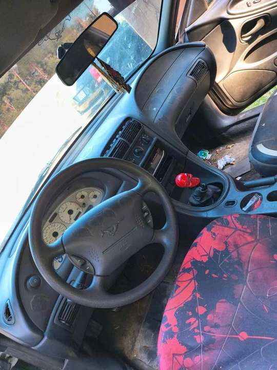 2001 Ford SN95 Mustang - Image 2 of 6