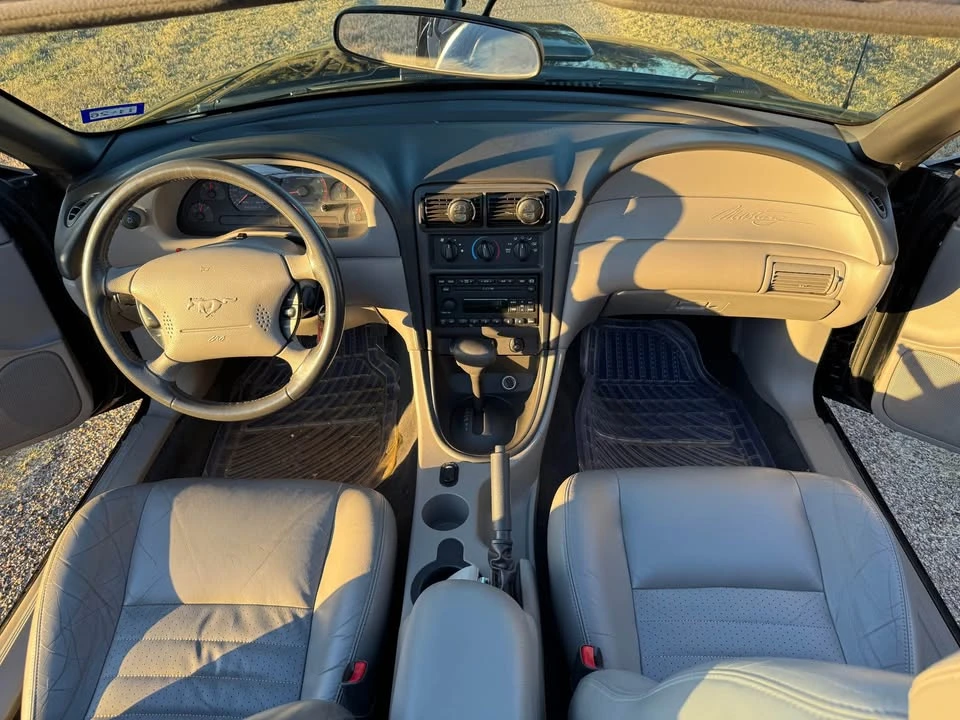 2001 Ford SN95 Mustang - Image 8 of 16