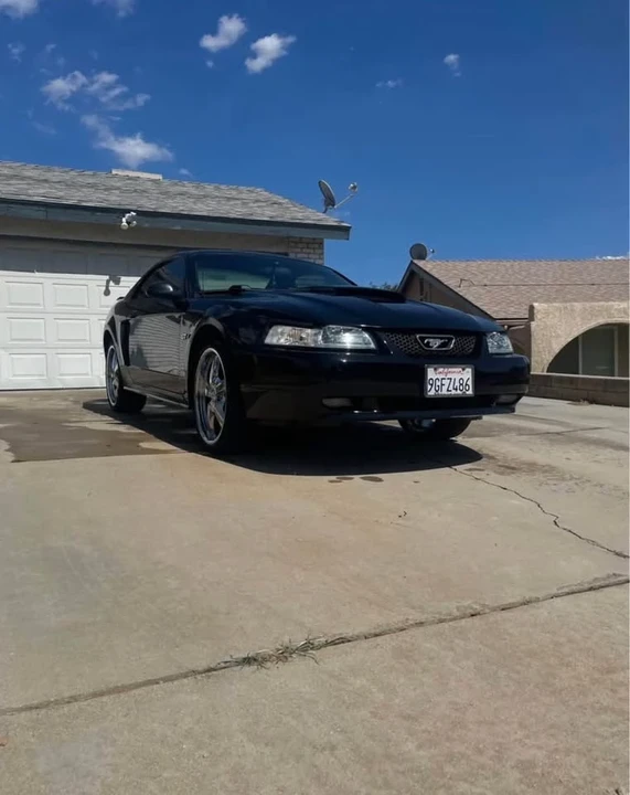 2001 Ford SN95 Mustang - Image 2 of 12