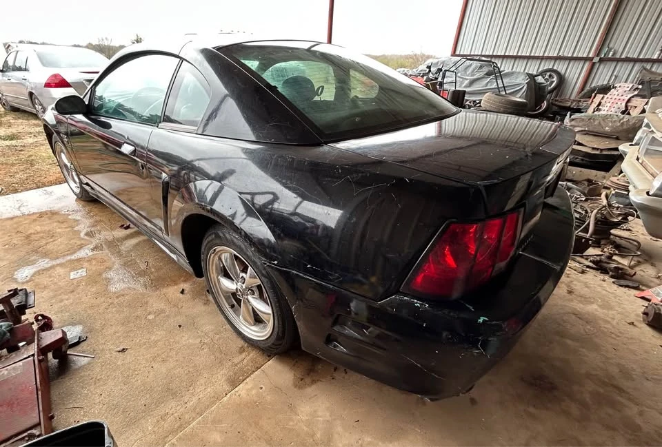 2001 Ford SN95 Mustang - Image 5 of 17