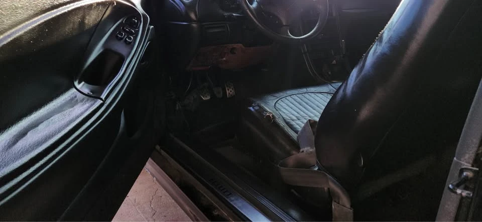 2001 Ford SN95 Mustang - Image 15 of 17