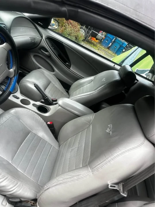 2001 Ford SN95 Mustang - Image 6 of 7