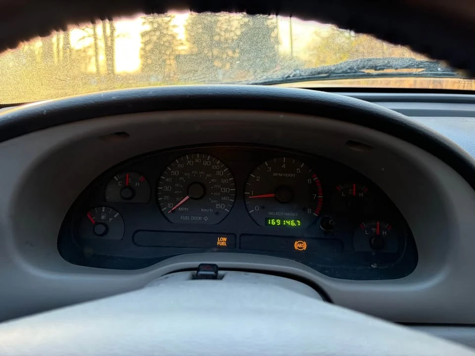 2001 Ford SN95 Mustang - Image 9 of 10