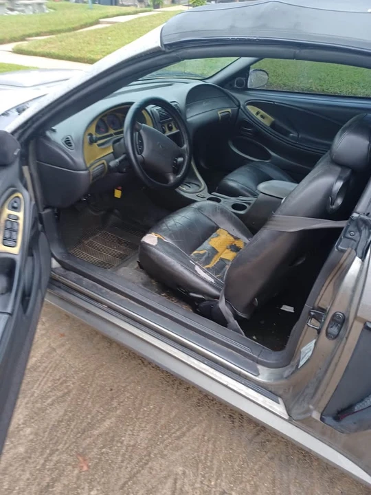 2001 Ford SN95 Mustang - Image 7 of 11