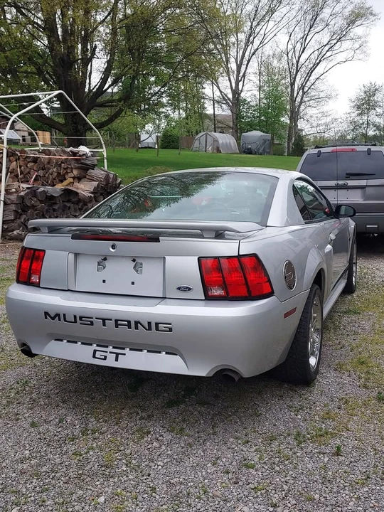 2001 Ford SN95 Mustang - Image 2 of 4