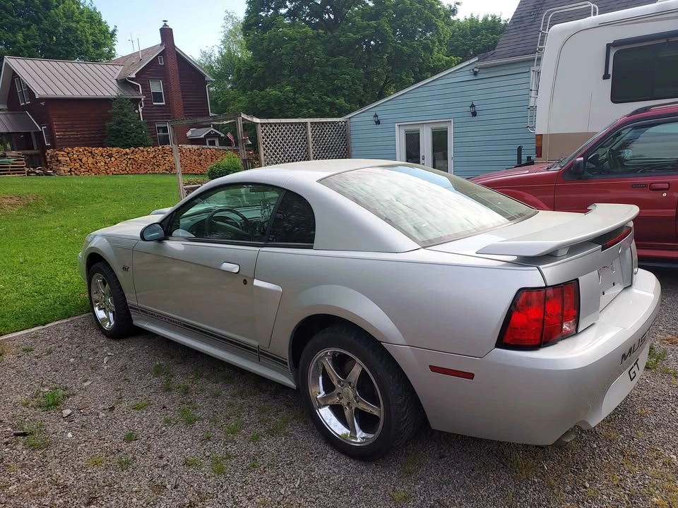 2001 Ford SN95 Mustang - Image 4 of 4