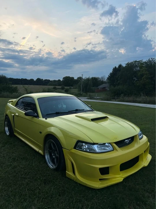 2001 Ford SN95 Mustang - Image 8 of 11