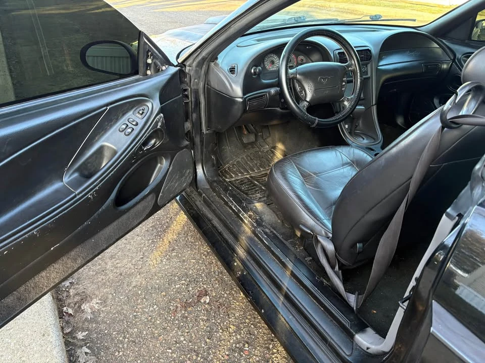 2001 Ford SN95 Mustang - Image 5 of 8