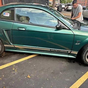 2001 Ford Mustang GT Coupe