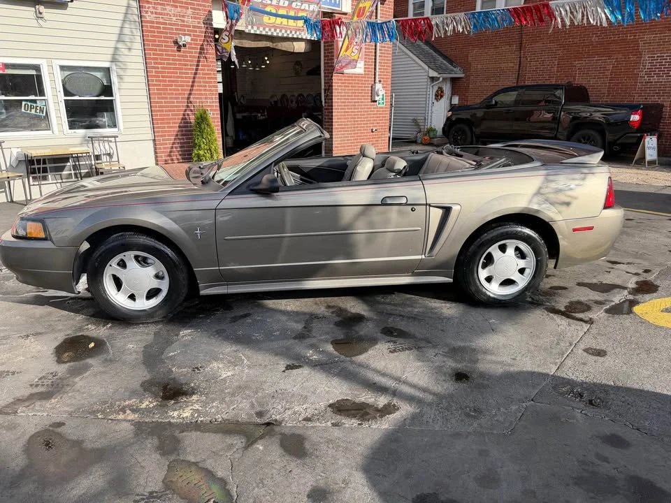 2001 Ford SN95 Mustang - Image 4 of 17