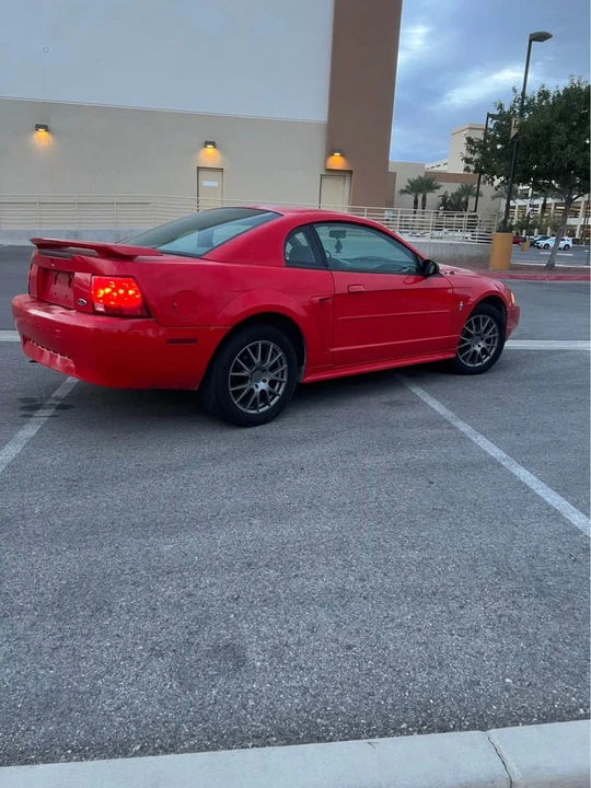 2001 Ford SN95 Mustang - Image 7 of 10