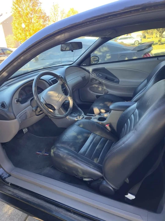2001 Ford SN95 Mustang - Image 17 of 19