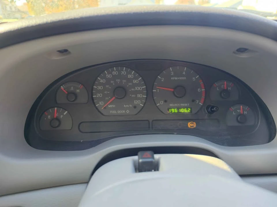2001 Ford SN95 Mustang - Image 16 of 19