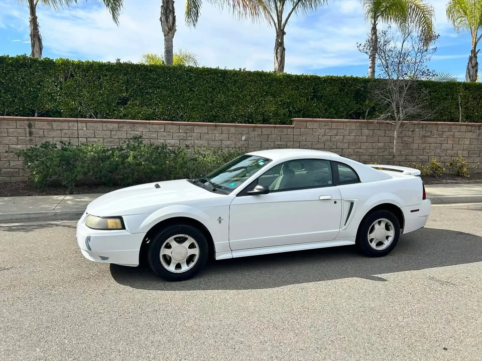 2001 Ford SN95 Mustang - Image 8 of 13