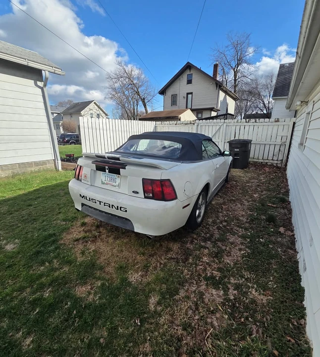 2001 Ford SN95 Mustang - Image 2 of 6
