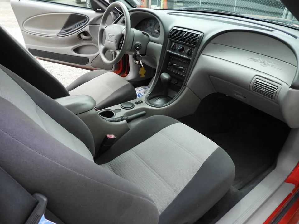 2001 Ford SN95 Mustang - Image 9 of 12