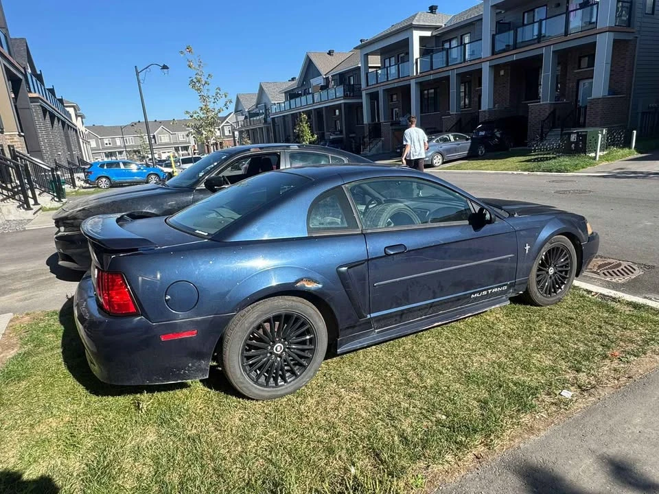 2001 Ford SN95 Mustang - Image 4 of 4