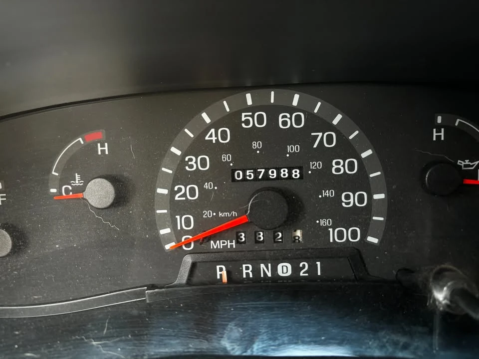2001 Ford Econoline Van - Image 12 of 14