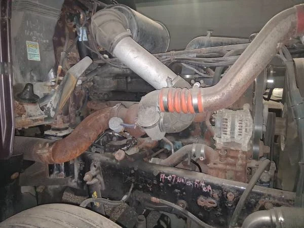 2001 Freightliner - Image 6 of 11