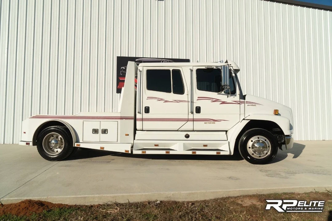 2001 Freightliner - Image 10 of 21