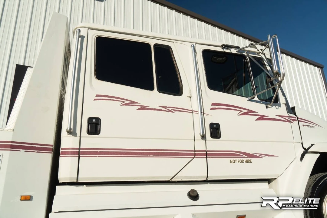 2001 Freightliner - Image 11 of 21