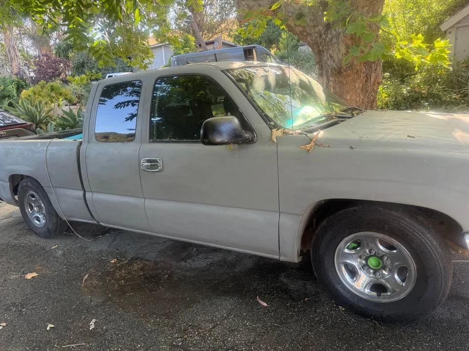 2001 GMC Sierra 2nd Gen - Image 2 of 6
